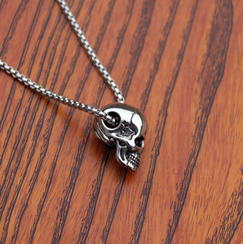 Retro Punk Skull Pendant Necklace for Boys Fashion Personalized Punk Jewelry Gift
